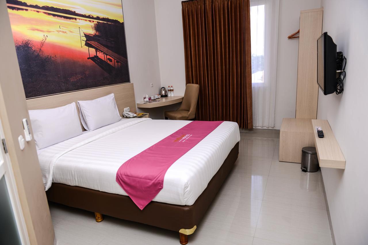 Midtown Xpress Sampit - Kalimantan Tengah Exterior foto